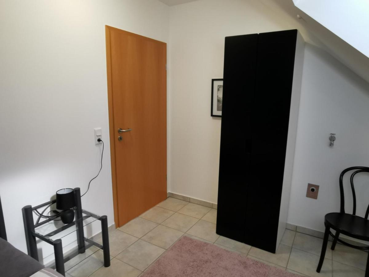 לינדלאר Ferienwohnung Falkenhof מראה חיצוני תמונה