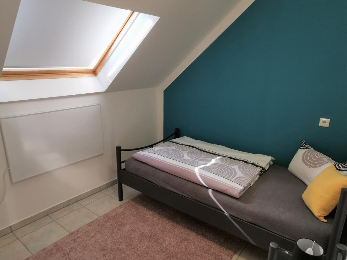 לינדלאר Ferienwohnung Falkenhof מראה חיצוני תמונה