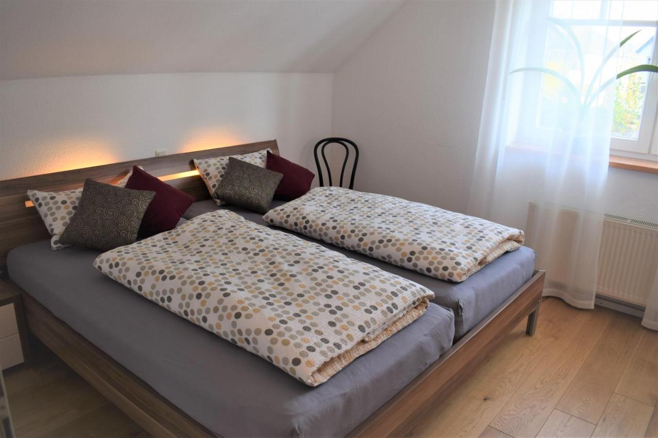 לינדלאר Ferienwohnung Falkenhof מראה חיצוני תמונה