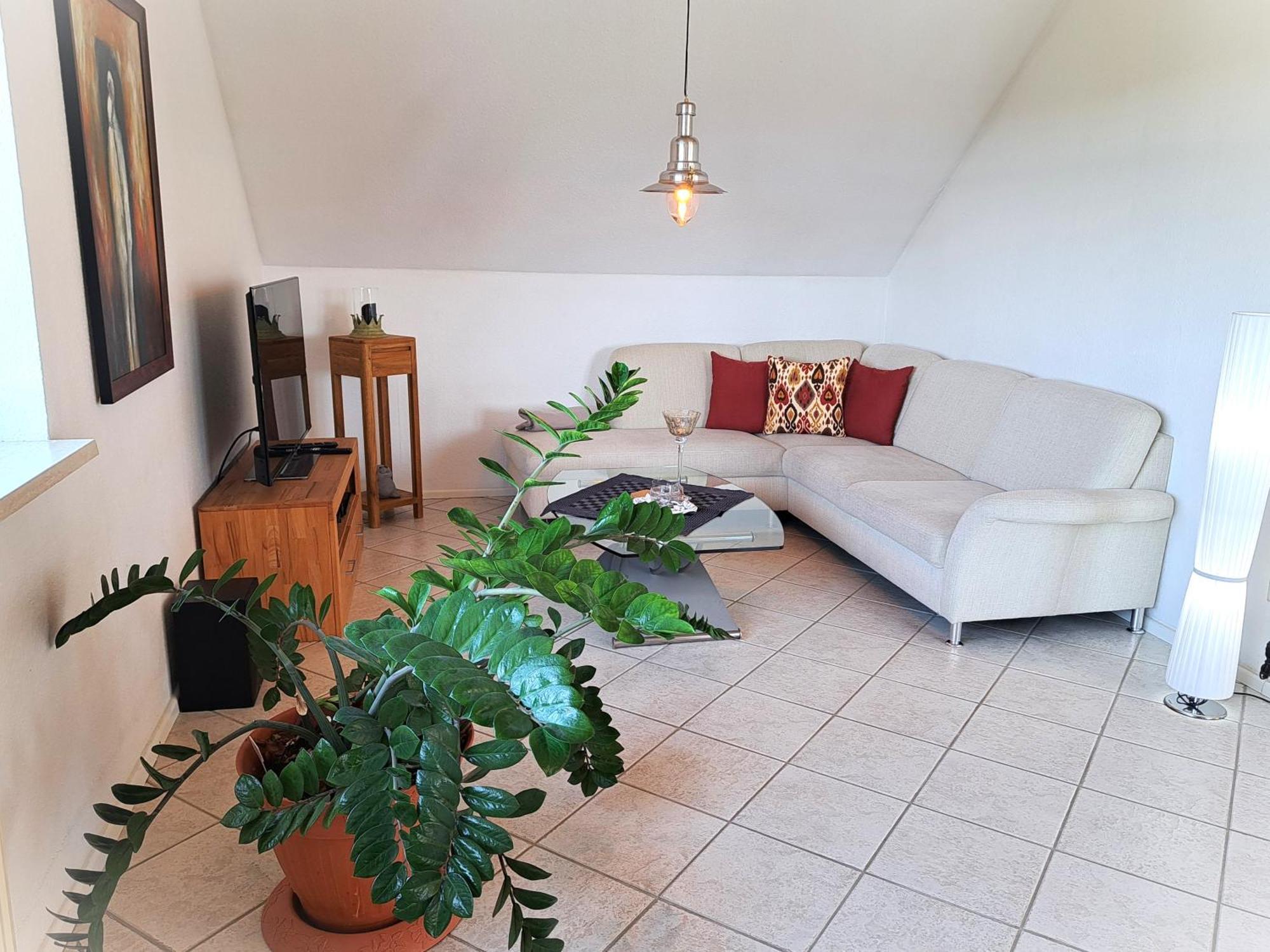 לינדלאר Ferienwohnung Falkenhof מראה חיצוני תמונה