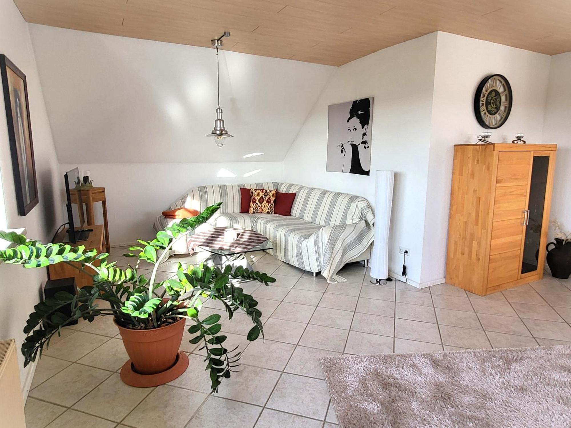 לינדלאר Ferienwohnung Falkenhof מראה חיצוני תמונה